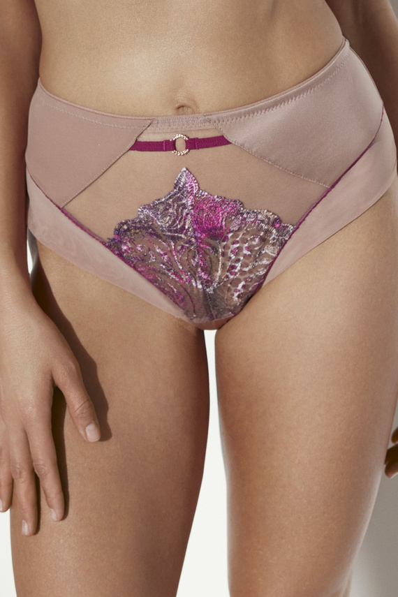 Трусики жіночі Ava 2271 Nude/Wine – класичні, з вишивкою, з повним покриттям